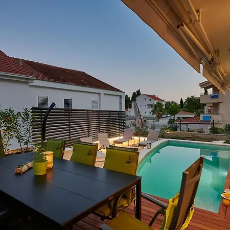Nika With Private Heated Pool Willa Slano