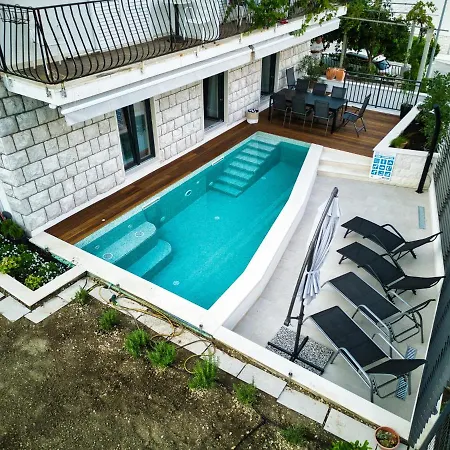 Nika With Private Heated Pool *
