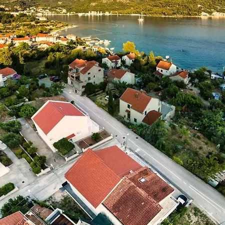 Nika With Private Heated Pool *