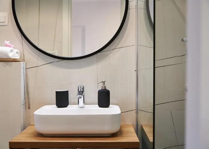 Nika With Private Heated Pool 斯拉诺