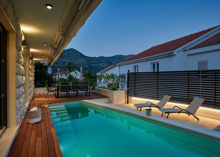 别墅 Nika With Private Heated Pool 斯拉诺