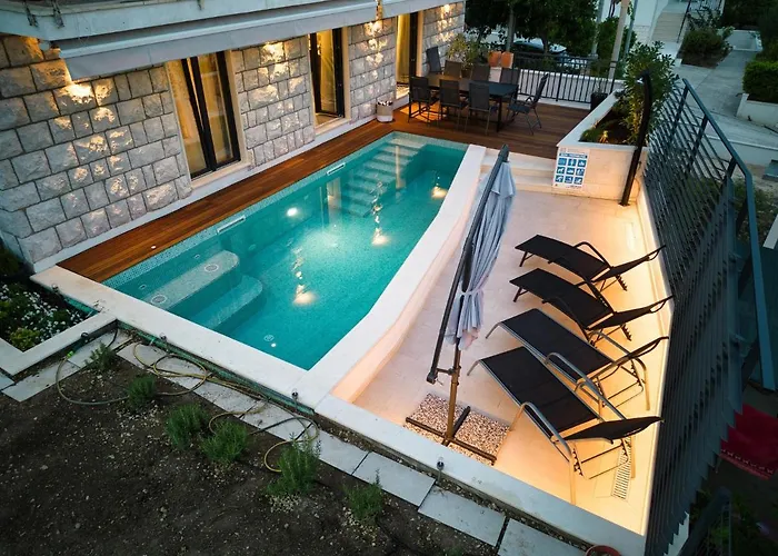 别墅 Nika With Private Heated Pool *